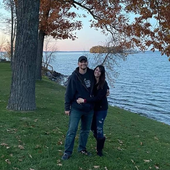 Meet your Posher, Whitney - Picture 1 of 1